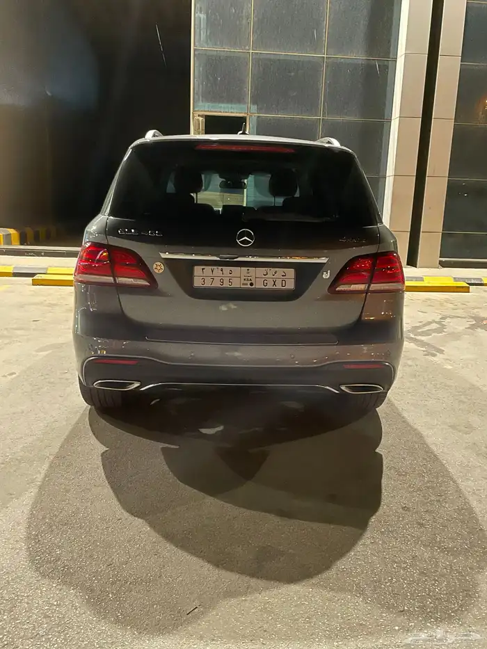 للبيع جيب مرسيدس GLE400 موديل 2018 3