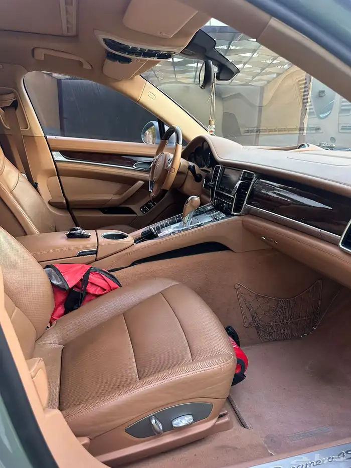 بورش بانميرا 2010 4s. v8 5