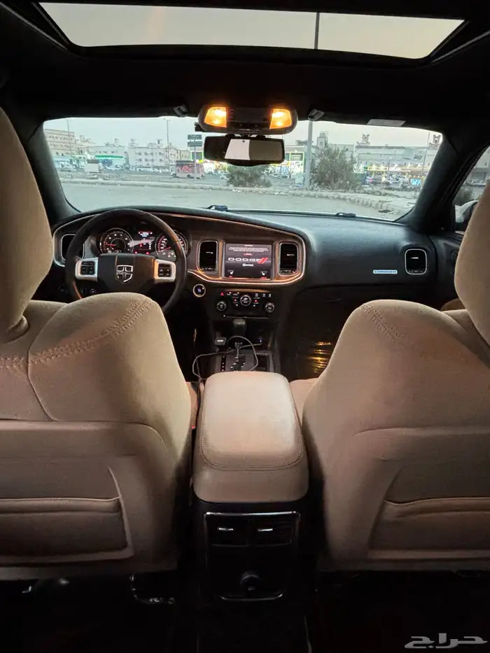 للبيع تشارجر 2014 فل هاوس V8 ابيض لؤلؤي مالك اول 31