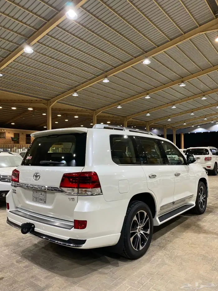 للبيع جيب جي اكس ار 2021 تورينق عبداللطيف عداد 142 الف 5