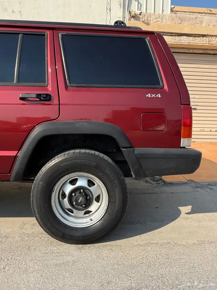 جيب شروكي 10