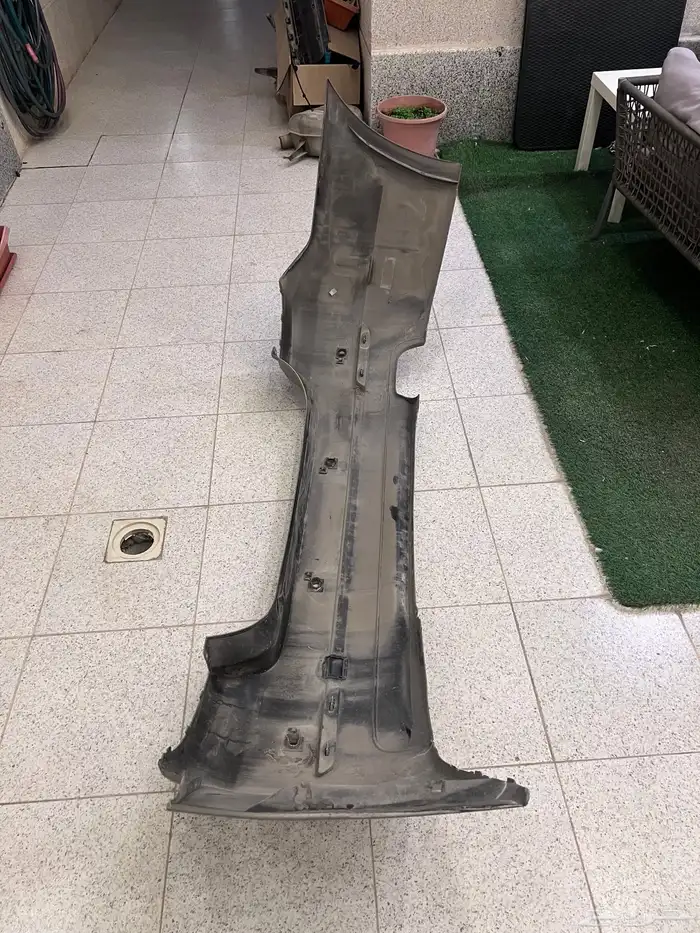 للبيع صدام خلفي مع سمكات بي ام دبليو 530 موديل 2012 2