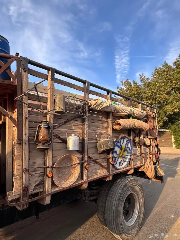 للبيع فورد لوري موديل 1966 شغال 4