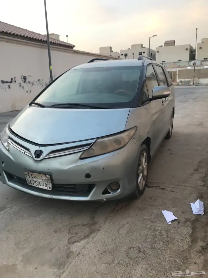 سيارة تويوتا بريفيا عائلية 0