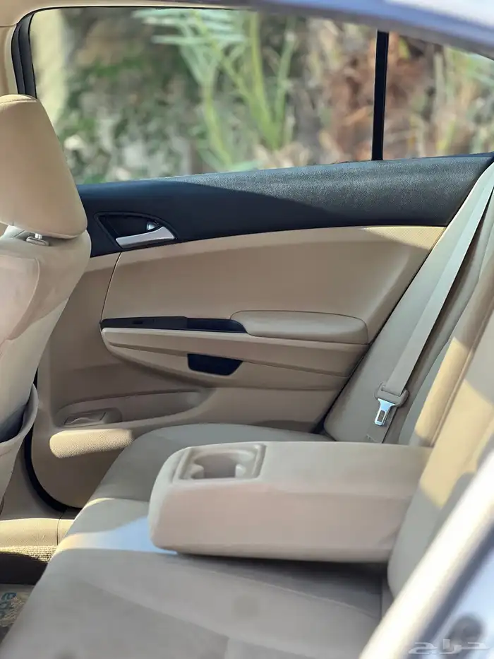 هوندا أكورد 2012 مخزن ممشى قليل مستخدم أول وكالة 35