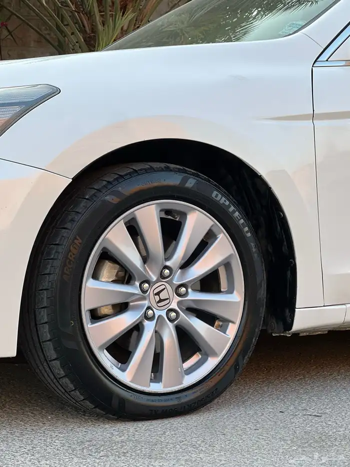 هوندا أكورد 2012 مخزن ممشى قليل مستخدم أول وكالة 24