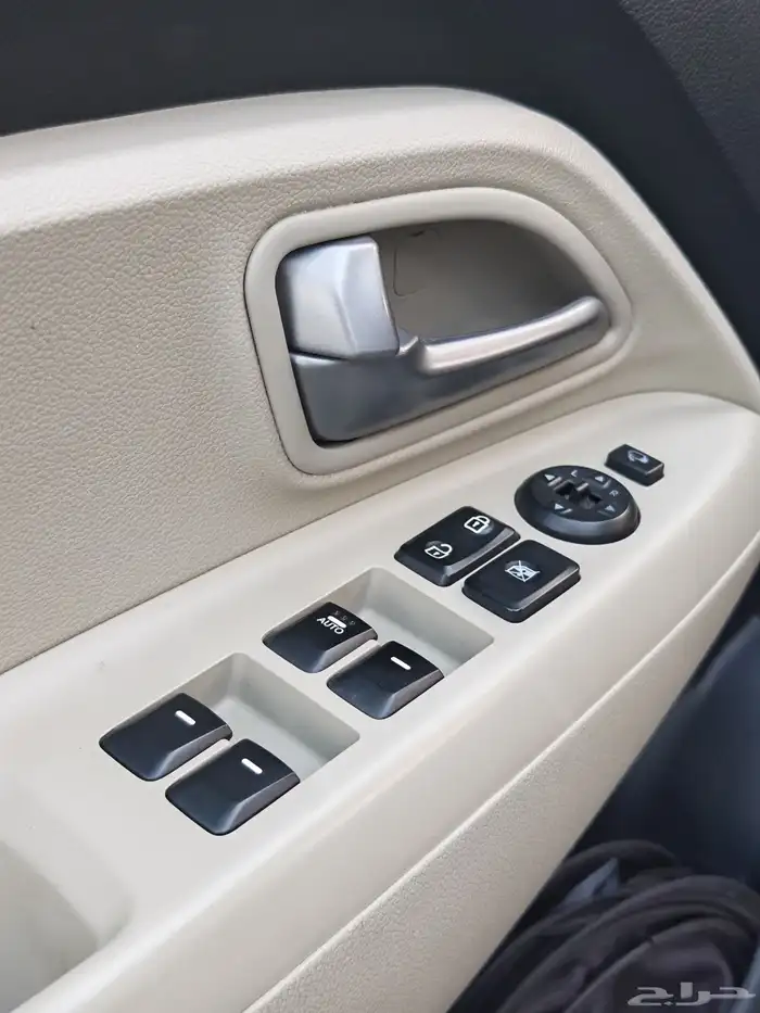 كيا ريو هاتشباك مخززن فل كامل 23