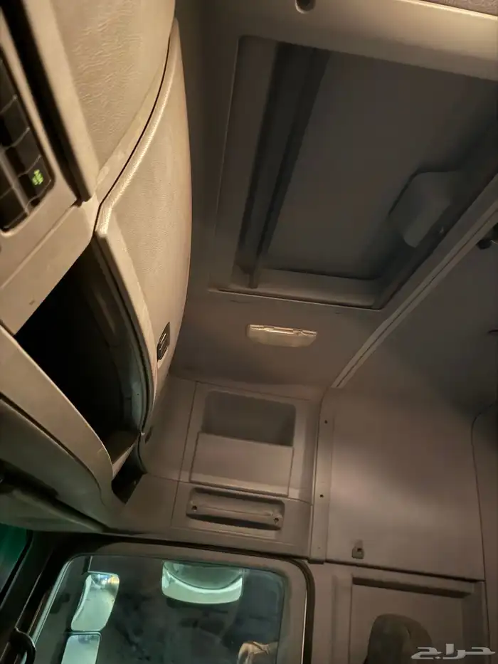 للبيع رأس تريلا مرسيدس أكتروس MP3 نظيف وجاهز للعمل 4