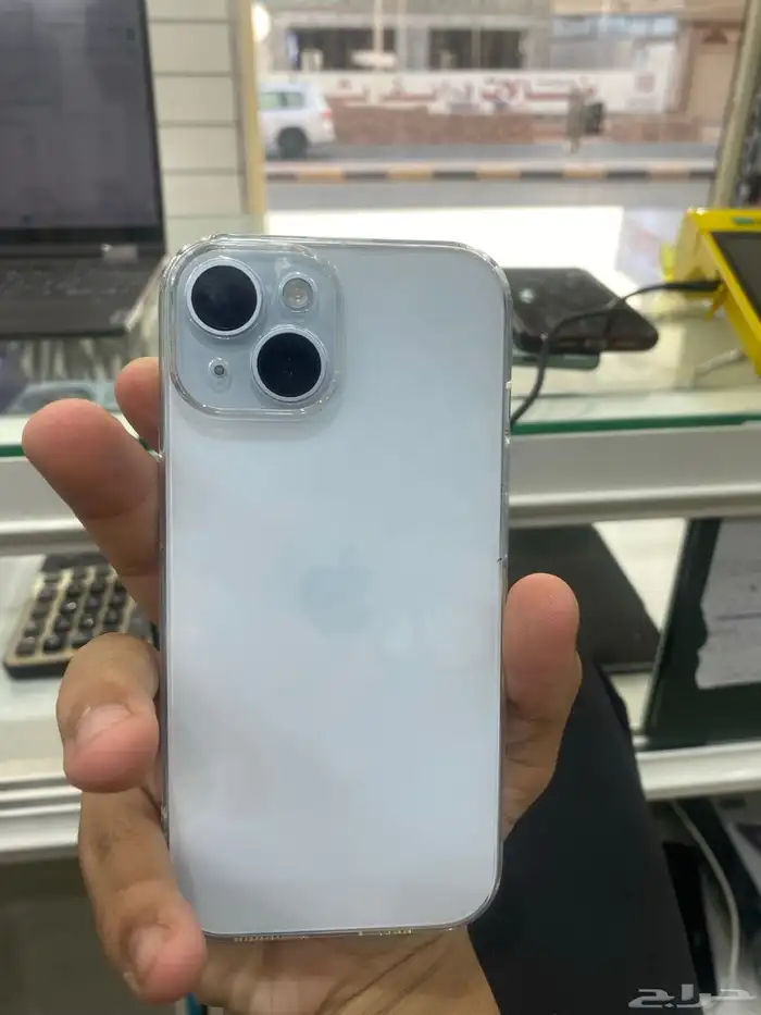 ايفون 15 عادي 256 قيقا شريحتين 4