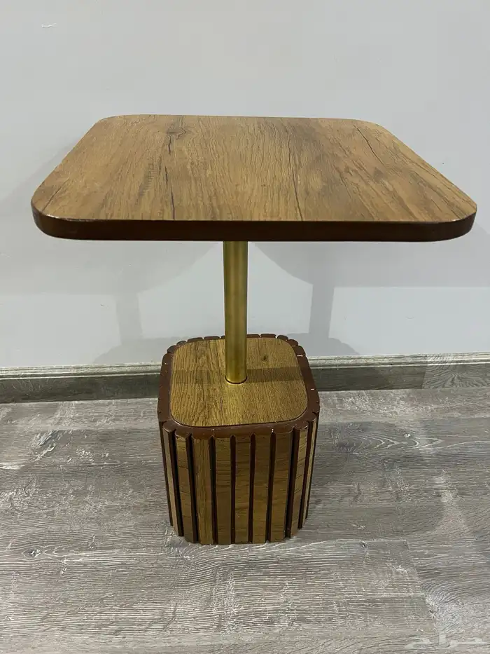 طاولة كبيره  طاولات خدمة 5