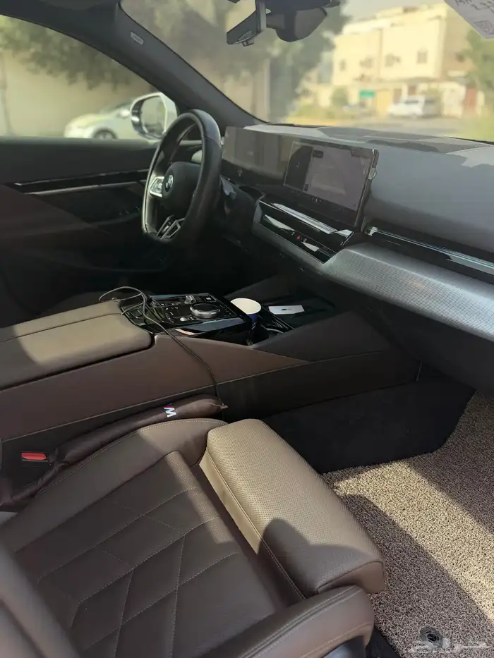 BMW 520i M sport 2024 وارد كوريا 3