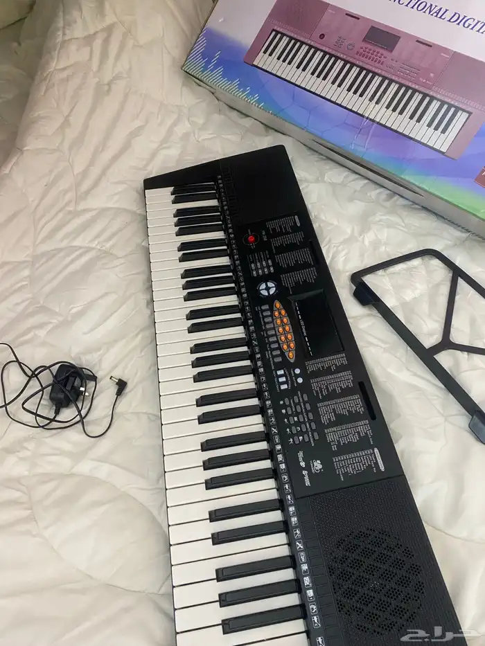 بيانو شبه جديد 3