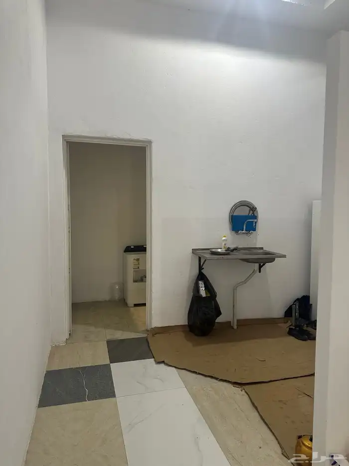 مطعم سحابي لتقبيل للبيع شغال 7