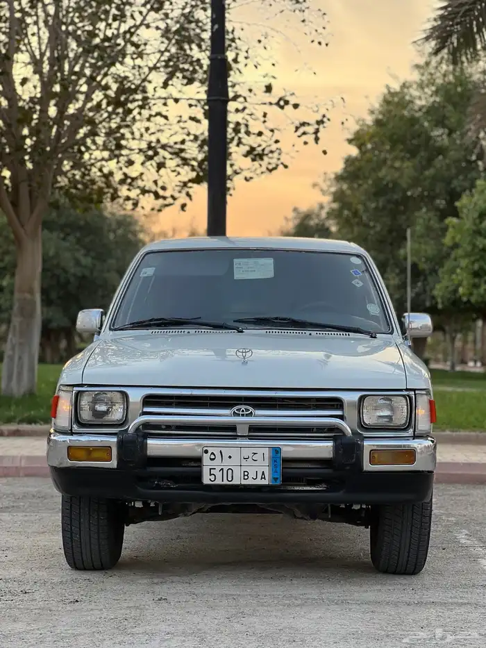 هايلوكس 94 مع لوحة مميزة 1