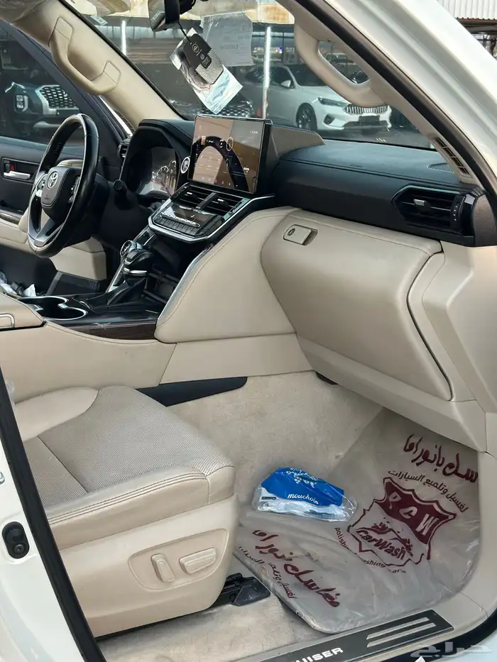 تويوتا لاندكروزر 25