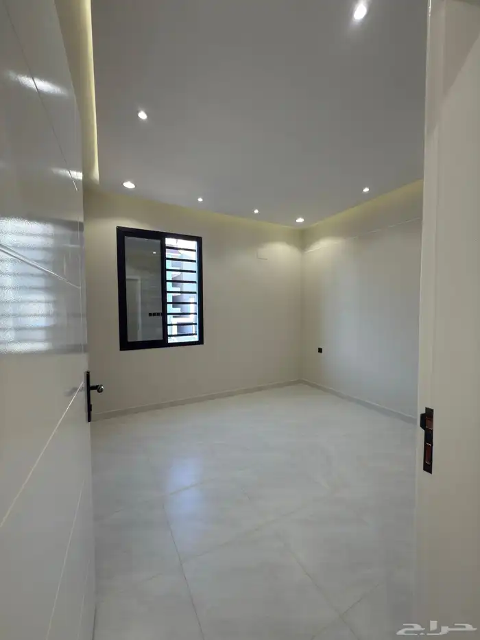 شقه علويه 6 غرف بدرج داخلي للسطح ابها قرب المطار-بسعر540الف 14