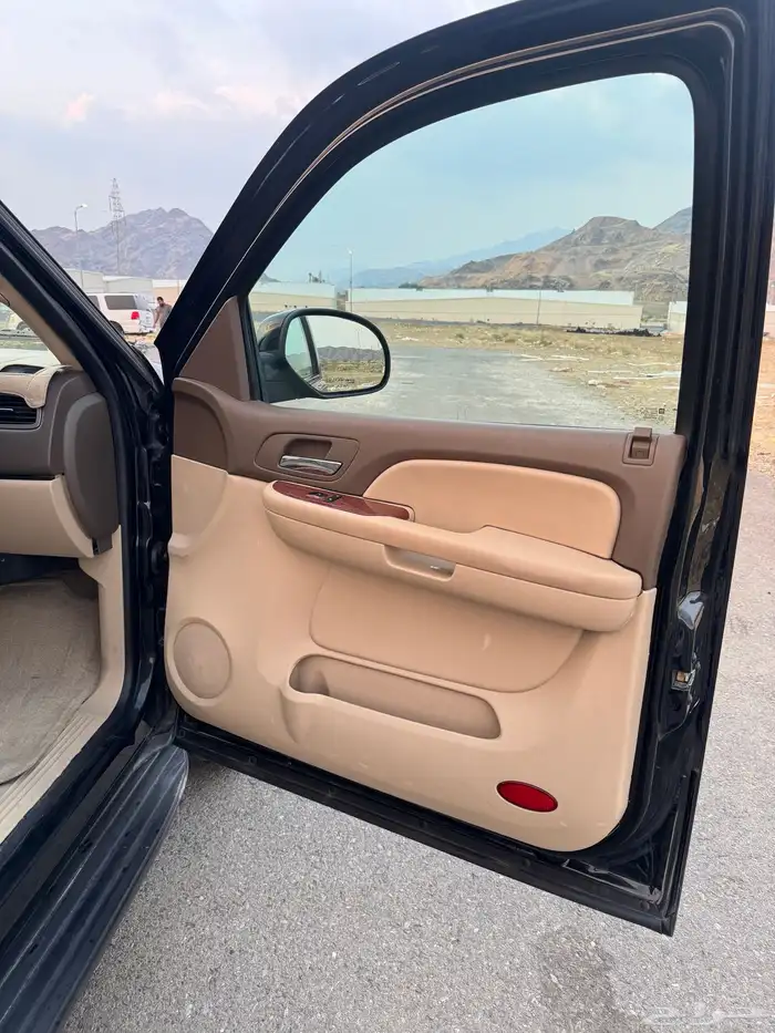 تاهو 2014 سعودي نظيف 20