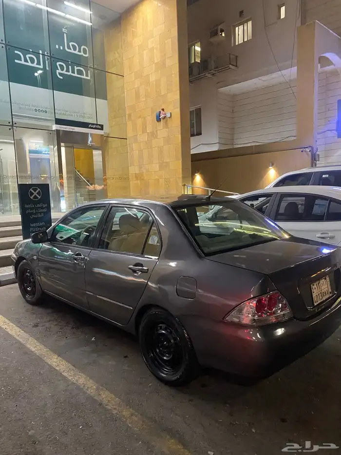 للبيع ميتسوبيشي لانسر بوما موديل 2007   قير أوتوماتي 2
