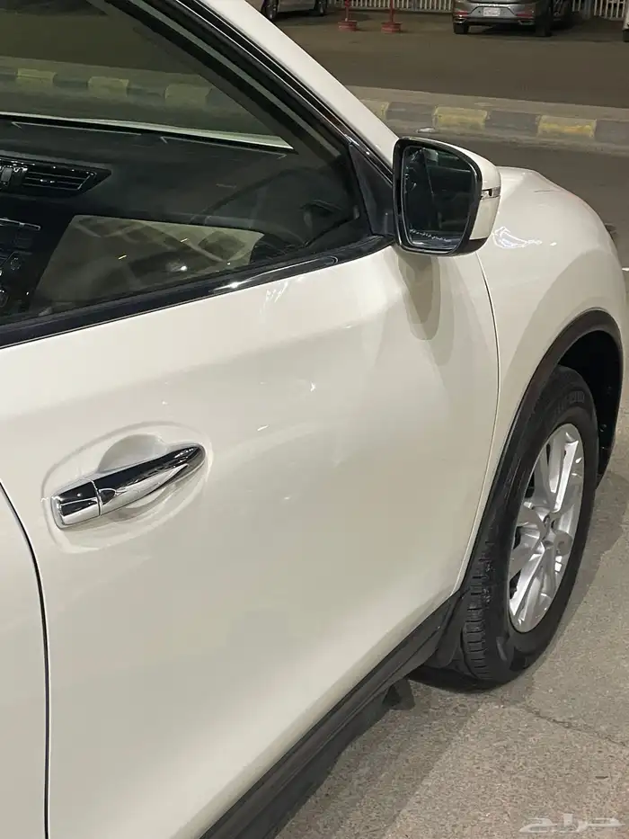 اكس تريل 2022 10