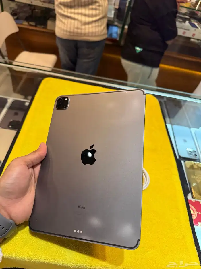 آيباد برو 256 قيقاء بشريحة 2020 نضيف وكالة مادخل صيانة 5