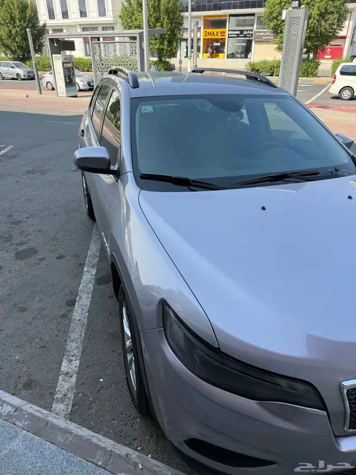 سبورت جيب شيروكي 7