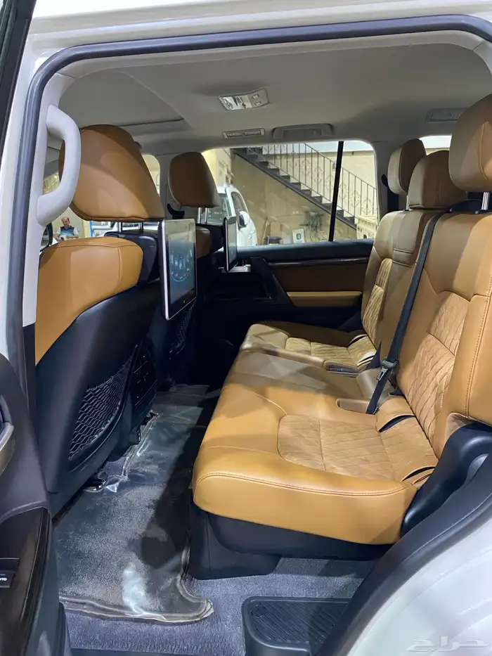 للبيع جيب جي اكس ار 2021 تورينق عبداللطيف عداد 142 الف 12