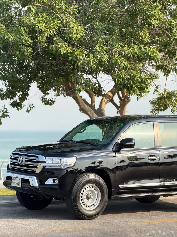 لاندكروزر 7