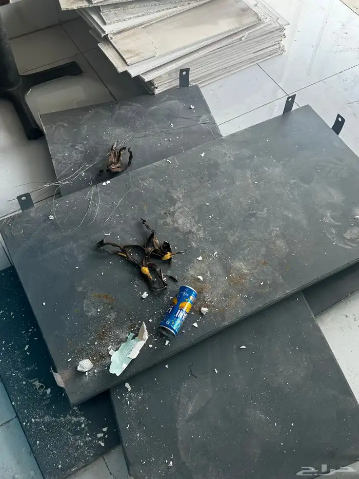 للبيع اغراض بوفيه بالكامل 17