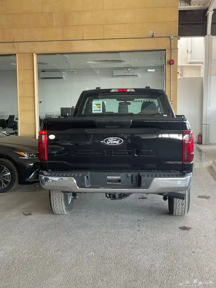 فورد غمارة F150 فئة XL موديل 2025 متوفر لدى الحسن 4