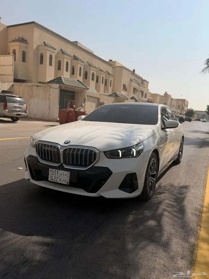 BMW 520i M sport 2024 وارد كوريا 1