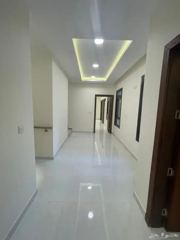 فيلا للإيجار المشرقية حي الجنادرية 19