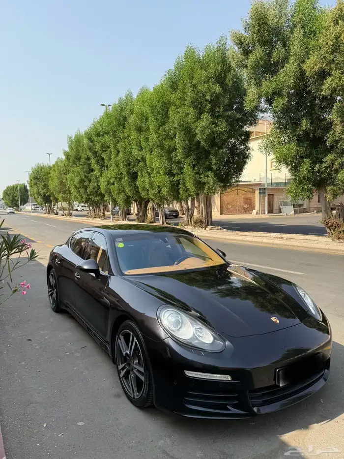 بورش باناميرا 4