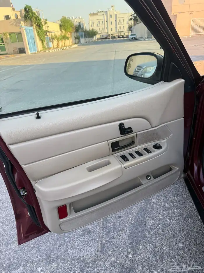 فورد فكتوريا ( 2011 ) 5