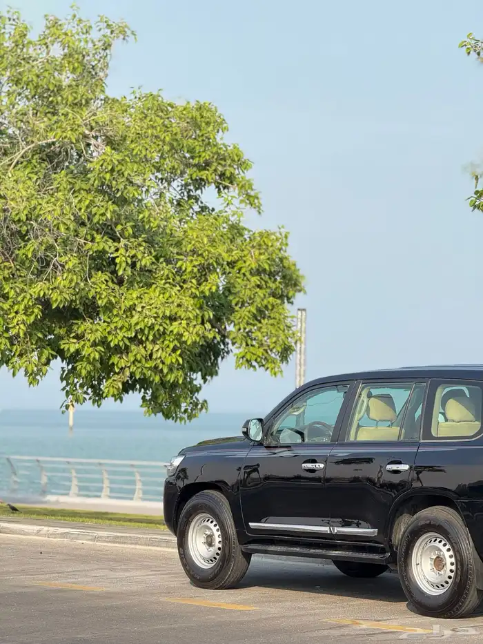 لاندكروزر 4