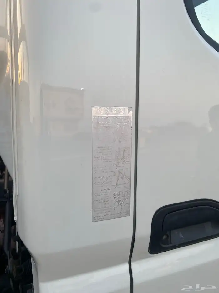 دينه موستبيشي كرين ونش نظيفة جداا 10