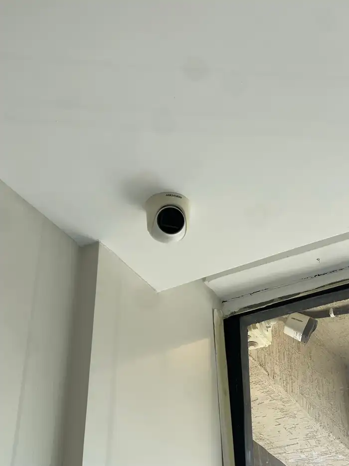 للبيع ديكورات واغراض محل حلاقة اطفال 2