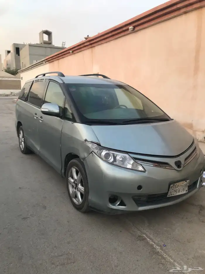 سيارة تويوتا بريفيا عائلية 4