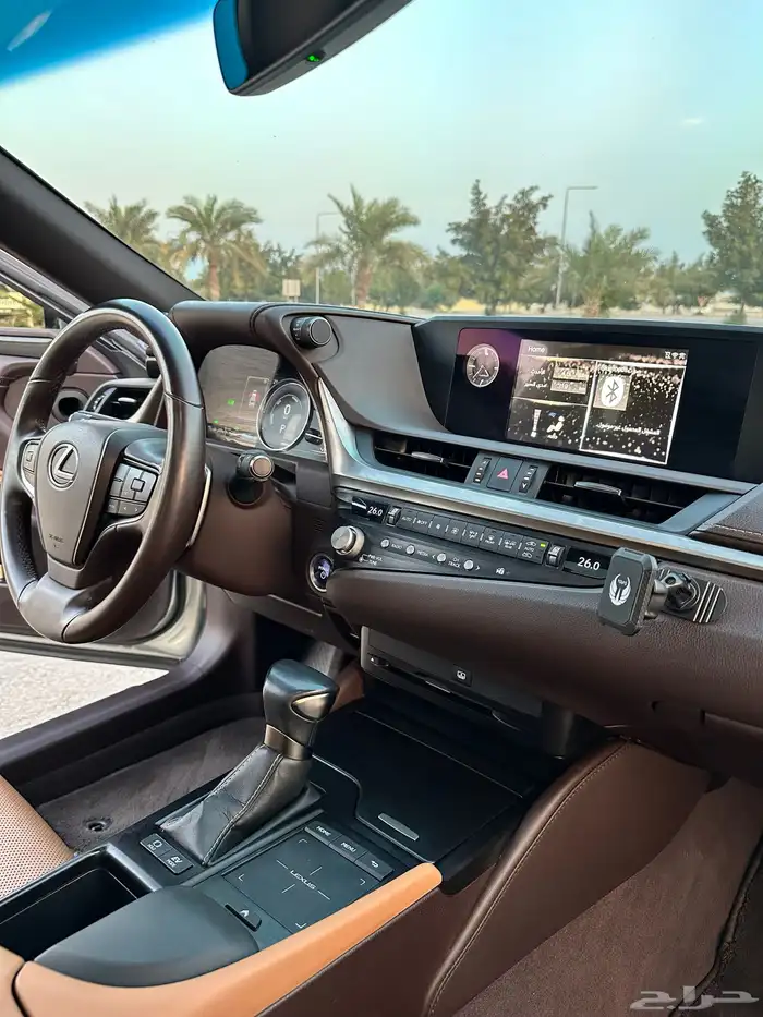 لكزس هايبرد ES300h موديل 2021 وكالة سعودي 26