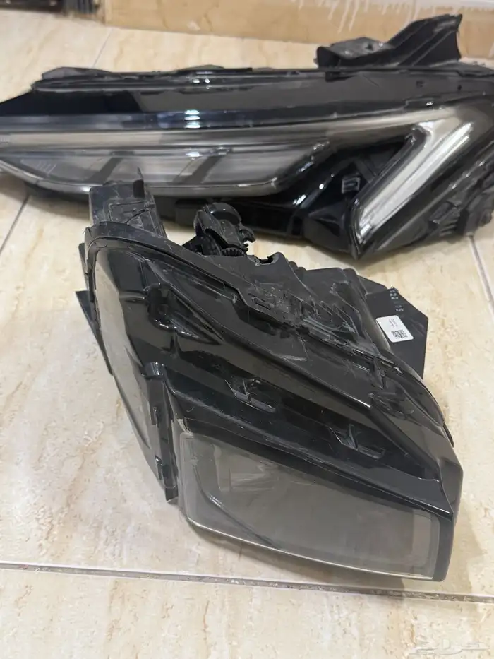 ليد امامي يسار وشمعة نور امامي يسار 0