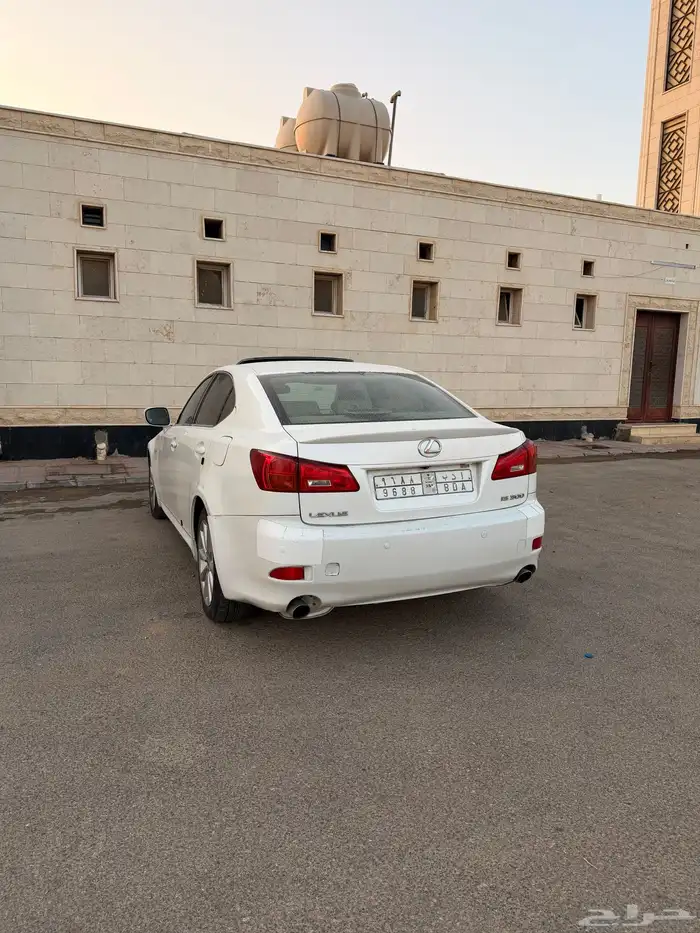 لكزس is300 موديل 2008 مفحوص ومجدد السعر 15 الف قابل للتفاوض 4