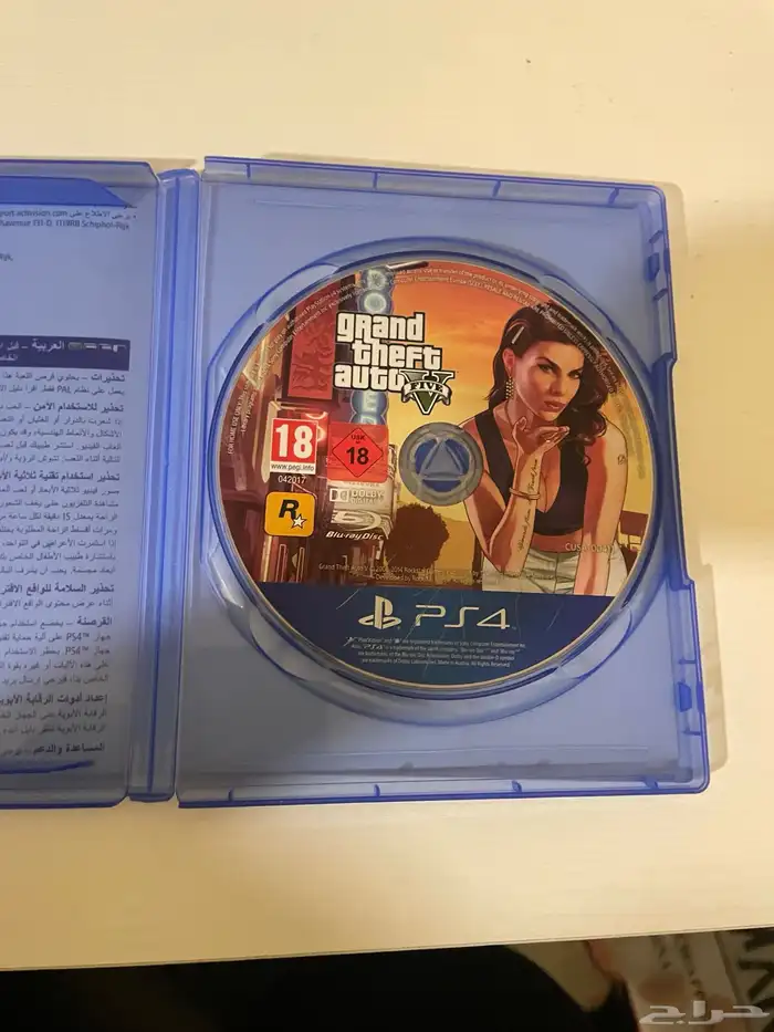 سوني فور مع يد 8 اشرطة سوني   حساب فورت نايت 137 سكن   شاشة 19