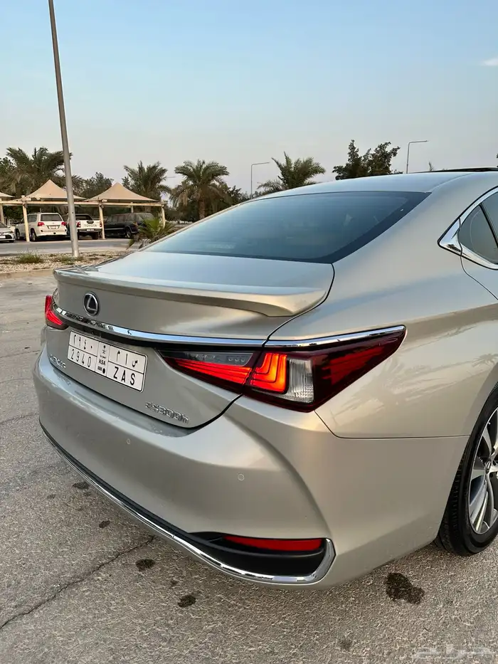 لكزس هايبرد ES300h موديل 2021 وكالة سعودي 54