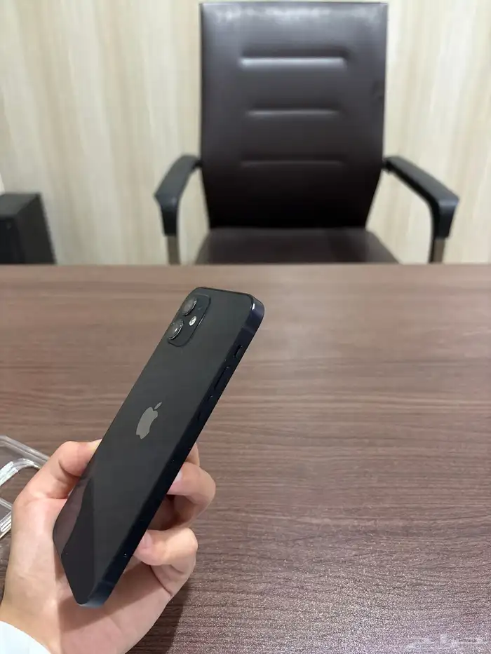 ايفون 12 العادي 128 قيقا 2