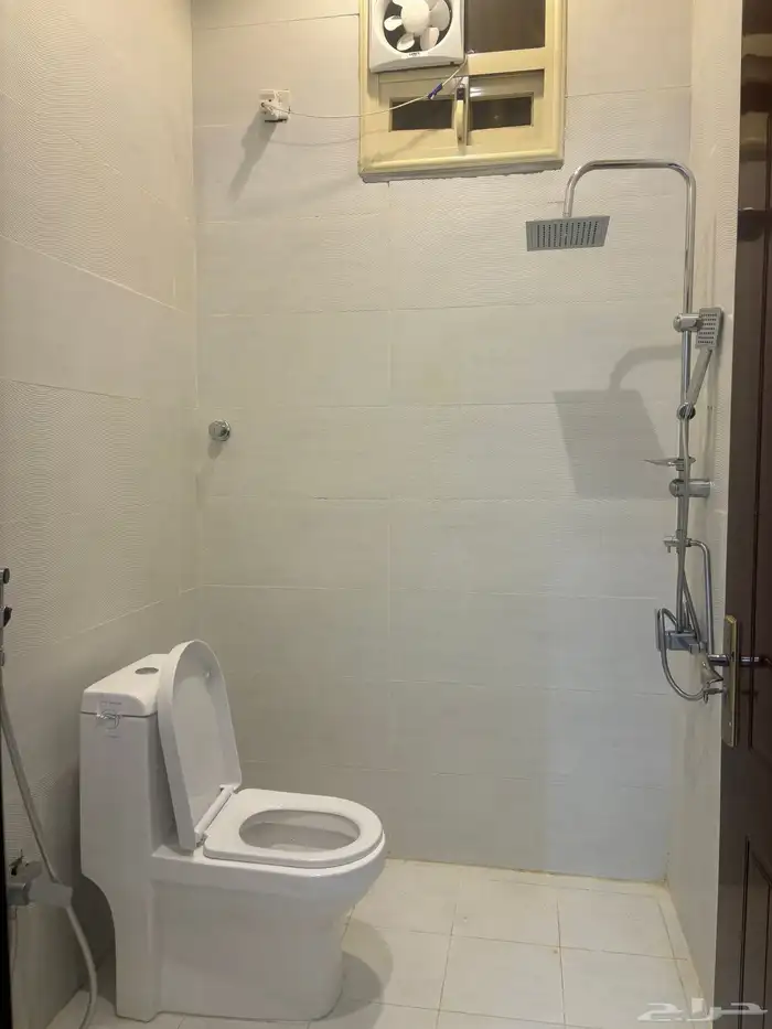 دور للإيجار السنوي 12