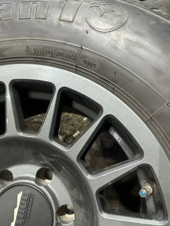 كفرات شاهين هامان مع جنوط ميثود 6 مسمار مقاس 17 5