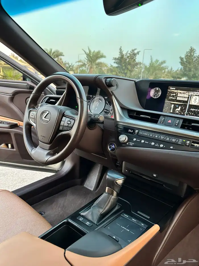 لكزس هايبرد ES300h موديل 2021 وكالة سعودي 33