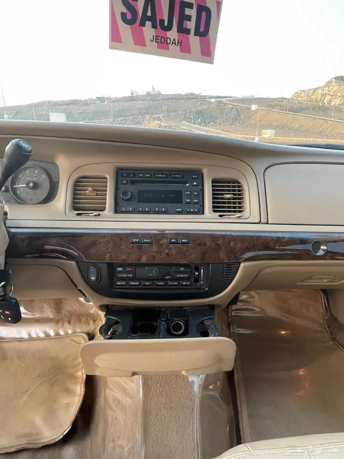 جراند ماركيز 2011 LS 39