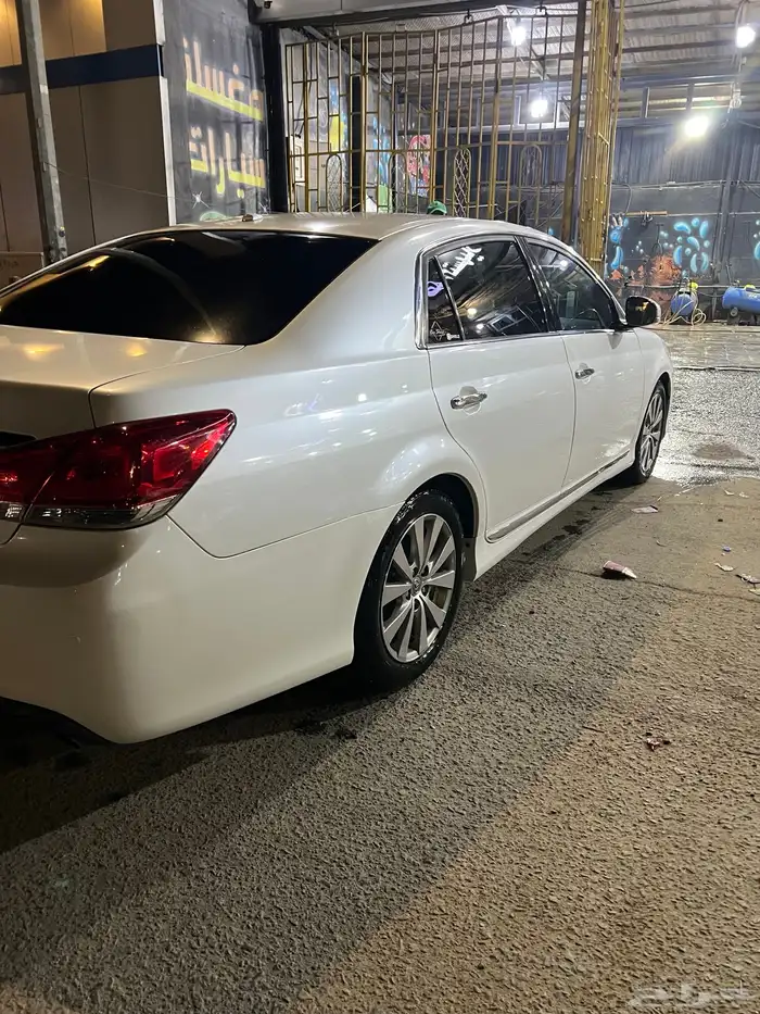 تويوتا افالون 2012 نظيفه جدا 4