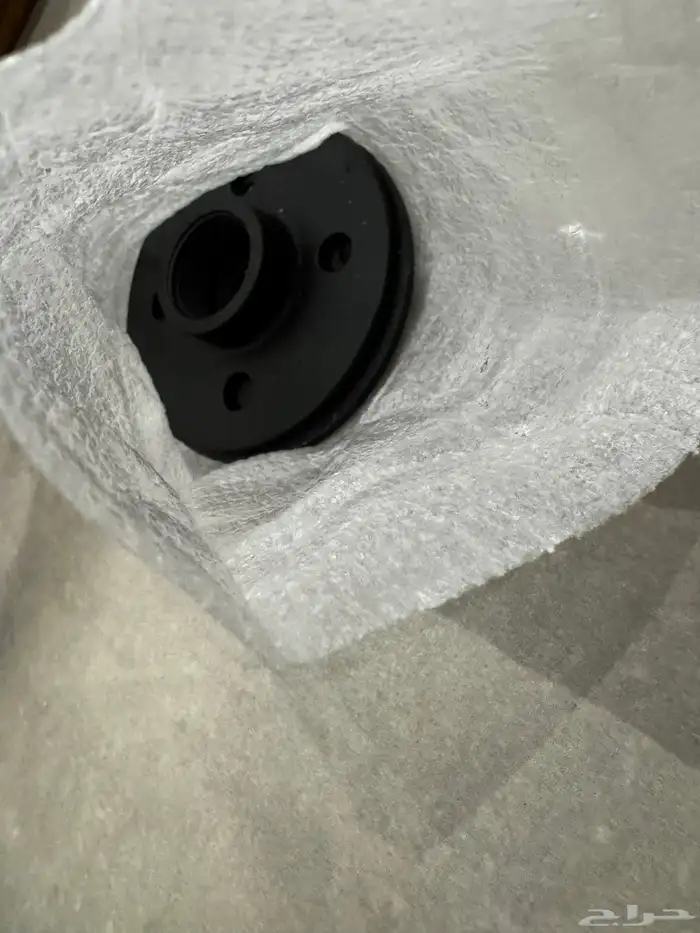 علاقه ملابس جداريه سوداء 4