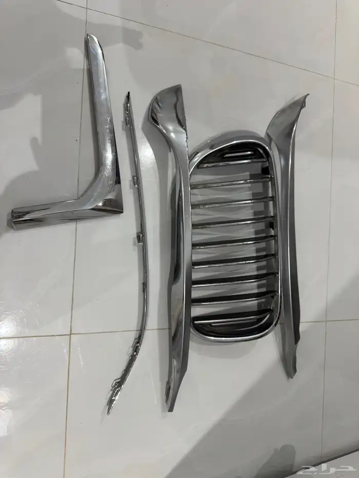 ازياق بي ام 0